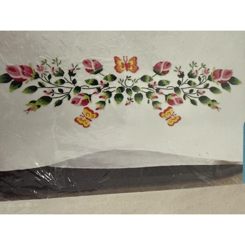 Janlynn Pillowcases - Roses And Butterflies - Stamped Embroidery
